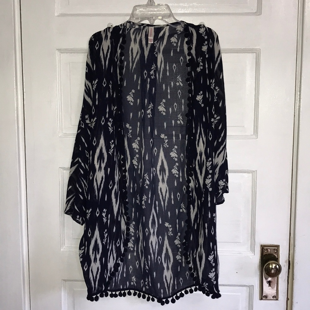 White and blue Kimono